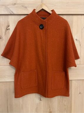 Tally Ho VTG Burnt Orange cape Sleeve 100% Wool snap Sweater, Large